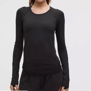 Lululemon Swiftly Tech Long-Sleeve Shirt 2.0
Hip Length